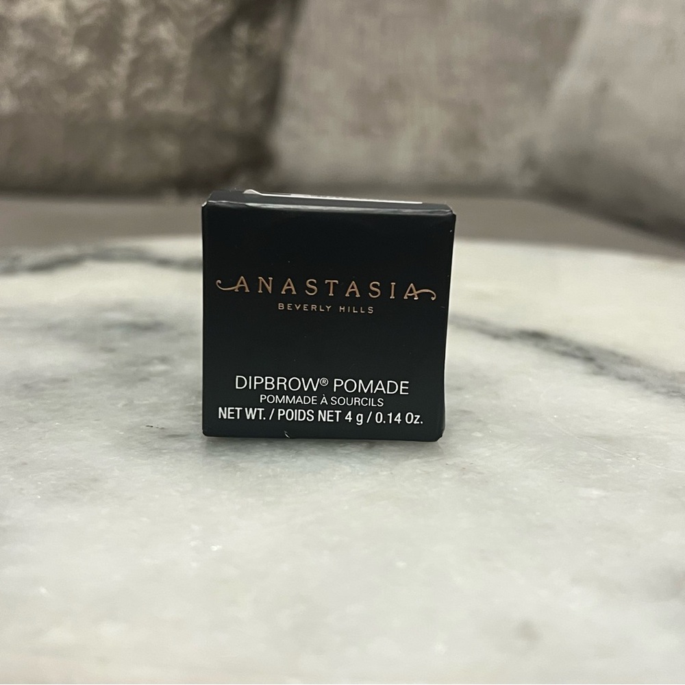 Anastasia Beverly Hills Dipbrow Pomade Eyebrow In Ebony Color